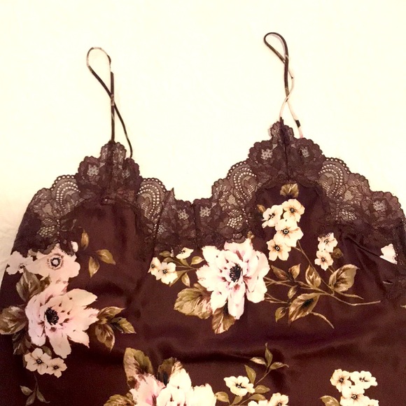 I.N.C International Women's Autumn Floral Lace Trim Long Nightgown. Size S - Picture 3 of 11